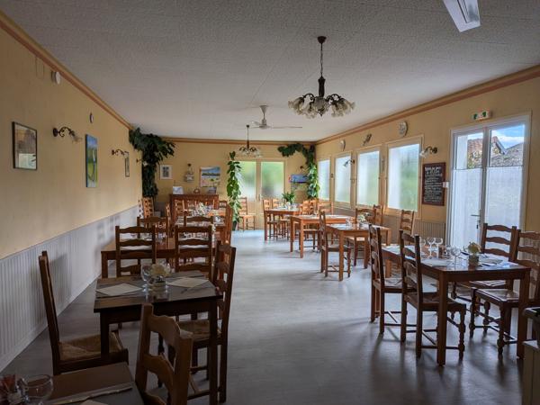 À vendre - Commerce situé à Richelieu (37120)