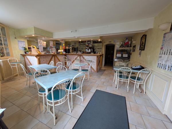 À vendre - Commerce situé à Richelieu (37120)