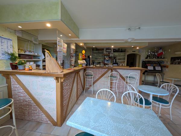 À vendre - Commerce situé à Richelieu (37120)