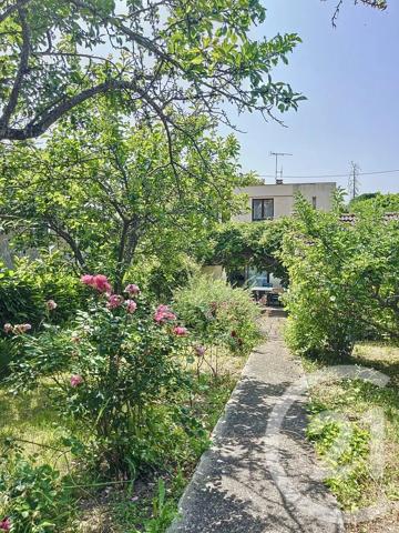 Maison à vendre  7 pièces - 188 m 2   CHATEL GUYON  - 63