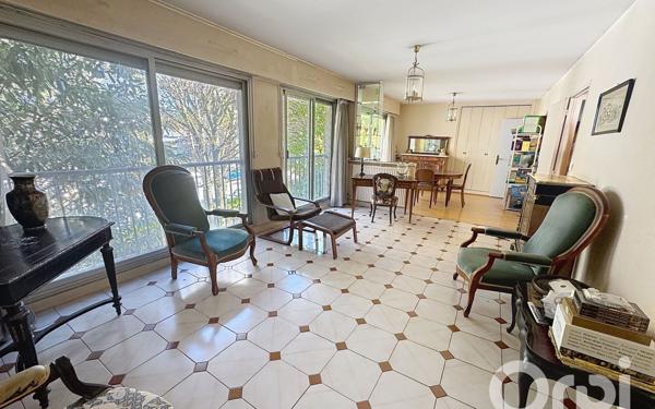 Appartement à vendre    4 pièces • 82 m2 Clamart