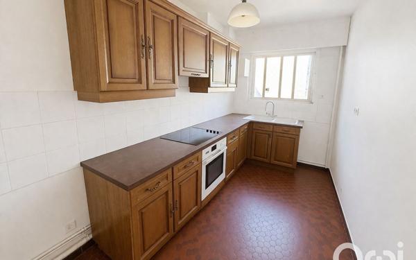 Appartement à vendre    4 pièces • 82 m2 Clamart