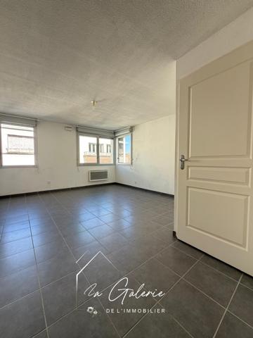 GRAND STUDIO DE 31 m2 DANS UNE RESIDENCE RECENTE DE 2012