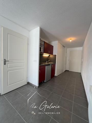 GRAND STUDIO DE 31 m2 DANS UNE RESIDENCE RECENTE DE 2012