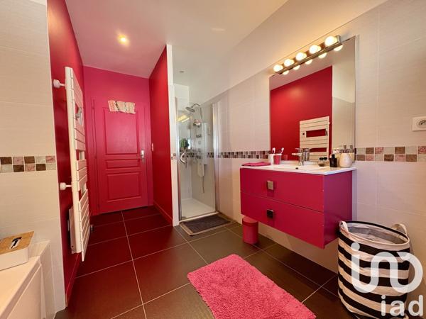 Maison traditionnelle 7 pièces de 240 m² à Mornac-sur-Seudre (17113)