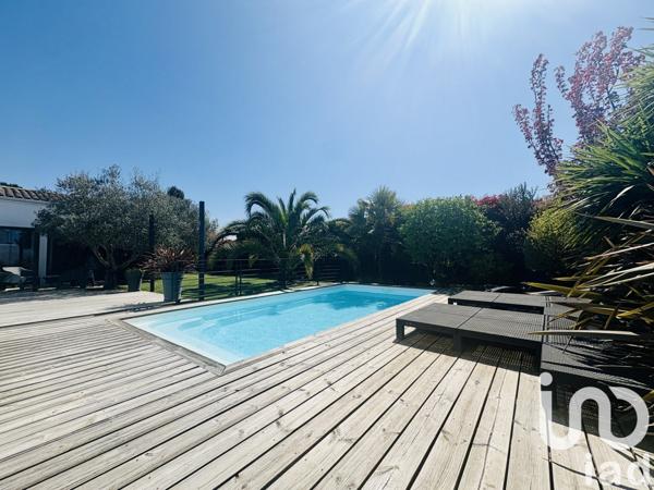 Maison traditionnelle 7 pièces de 240 m² à Mornac-sur-Seudre (17113)