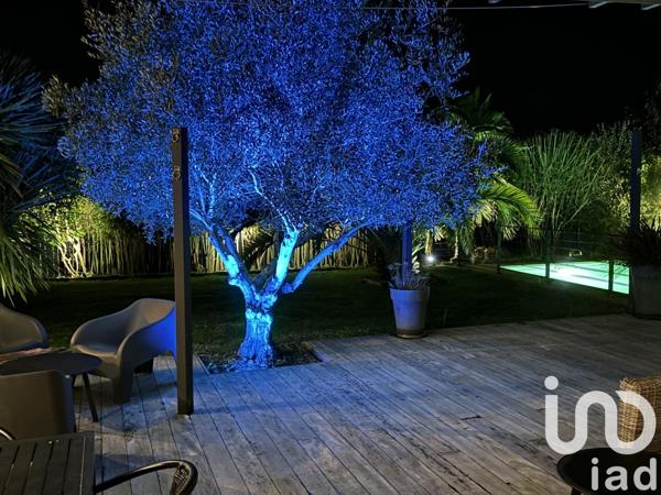 Maison traditionnelle 7 pièces de 240 m² à Mornac-sur-Seudre (17113)