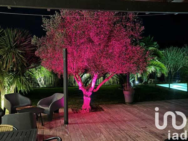 Maison traditionnelle 7 pièces de 240 m² à Mornac-sur-Seudre (17113)