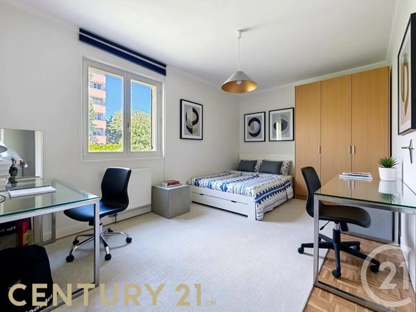 Maison à vendre  5 pièces - 200 m 2   SATHONAY CAMP  - 69