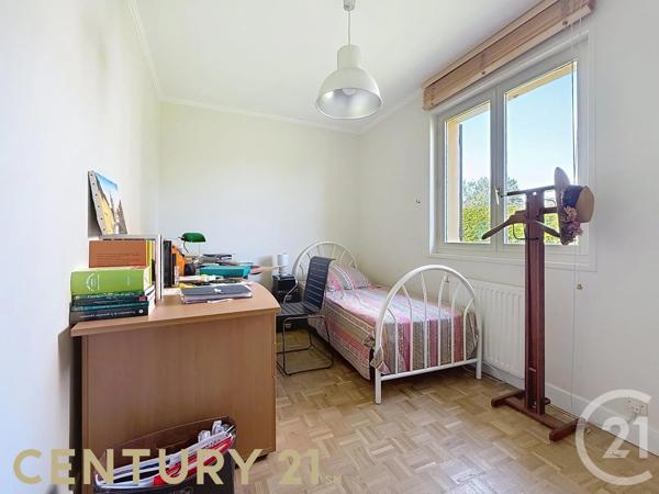 Maison à vendre  5 pièces - 200 m 2   SATHONAY CAMP  - 69
