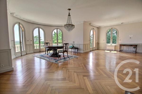 Maison à vendre  5 pièces - 200 m 2   SATHONAY CAMP  - 69