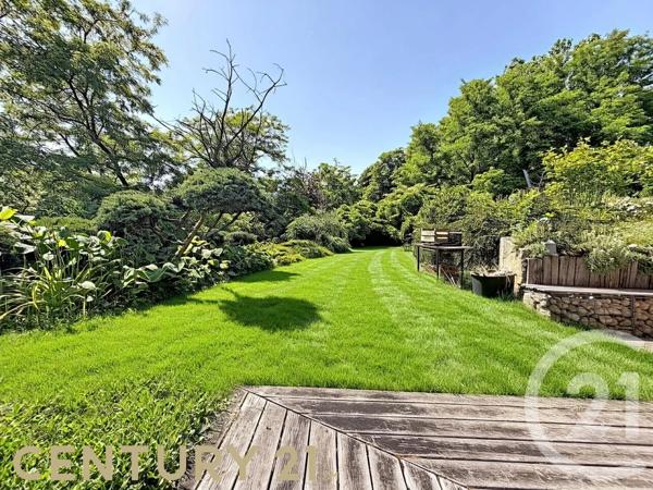 Maison à vendre  5 pièces - 200 m 2   SATHONAY CAMP  - 69
