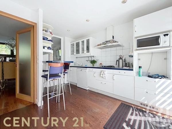 Maison à vendre  5 pièces - 200 m 2   SATHONAY CAMP  - 69