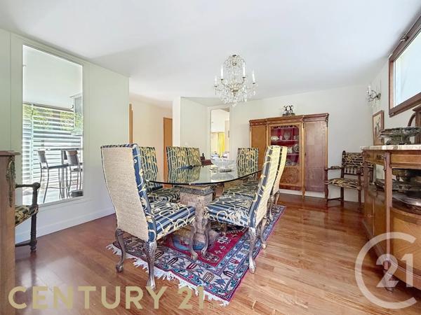 Maison à vendre  5 pièces - 200 m 2   SATHONAY CAMP  - 69
