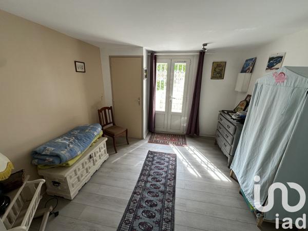 Maison 5 pièces de 137 m² à Pertuis (84120)