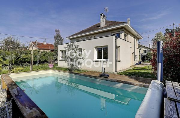 MAISON À VENDRE DE 6 PIÈCES DE 130,00 M²