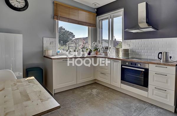 MAISON À VENDRE DE 6 PIÈCES DE 130,00 M²