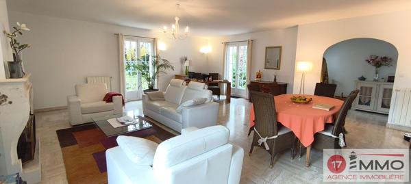 Maison 5 pièce(s) 142 m2 – Piscine – Sous-Sol – Croix Chapeau