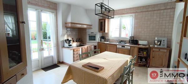 Maison 5 pièce(s) 142 m2 – Piscine – Sous-Sol – Croix Chapeau