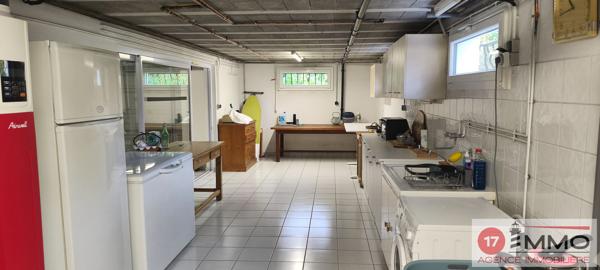 Maison 5 pièce(s) 142 m2 – Piscine – Sous-Sol – Croix Chapeau