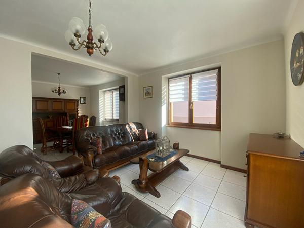 Maison - 7 pièces - 151 m²