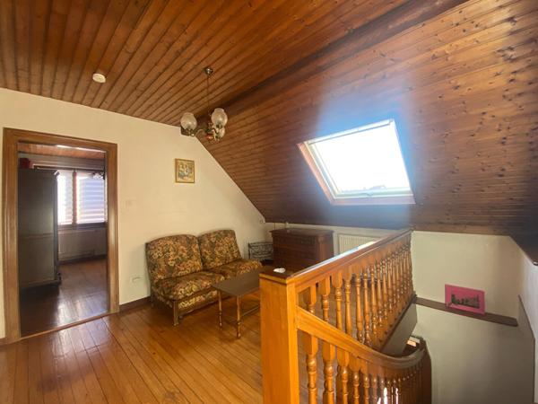 Maison - 7 pièces - 151 m²