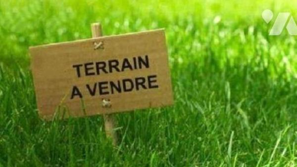 Terrain constructible avec vue dégagée !