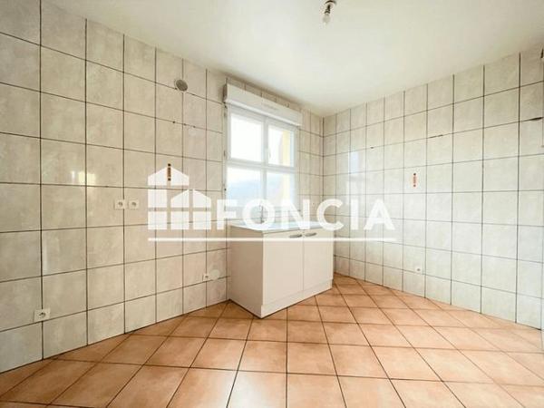 Location Appartement 2 pièces 51.8 m² - 140 BIS ALLEE DE MONTFERMEIL Clichy Sous Bois 93390