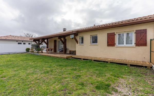 Maison à vendre    4 pièces •  Gastes