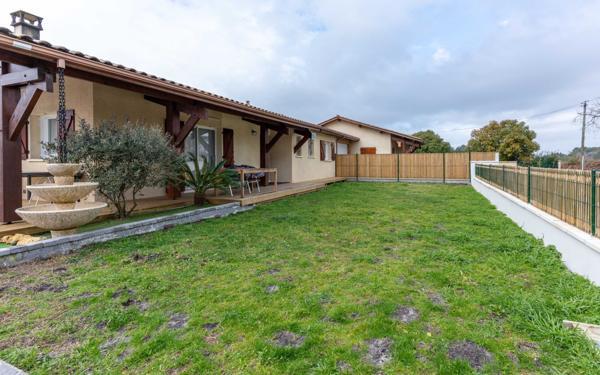 Maison à vendre    4 pièces •  Gastes