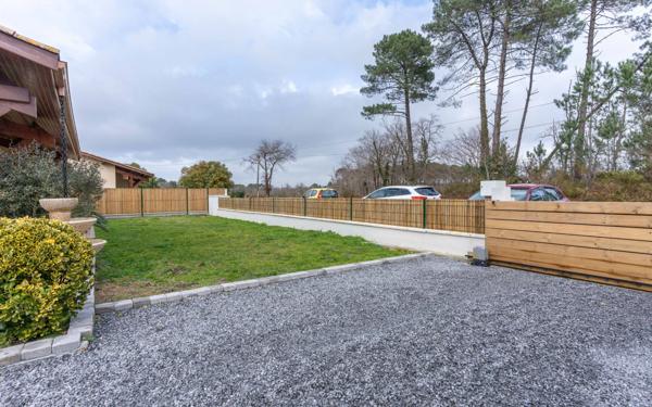 Maison à vendre    4 pièces •  Gastes