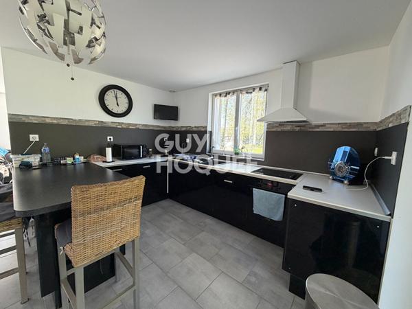 Maison avec vue sur l'eau à vendre à PERONNE (80200).