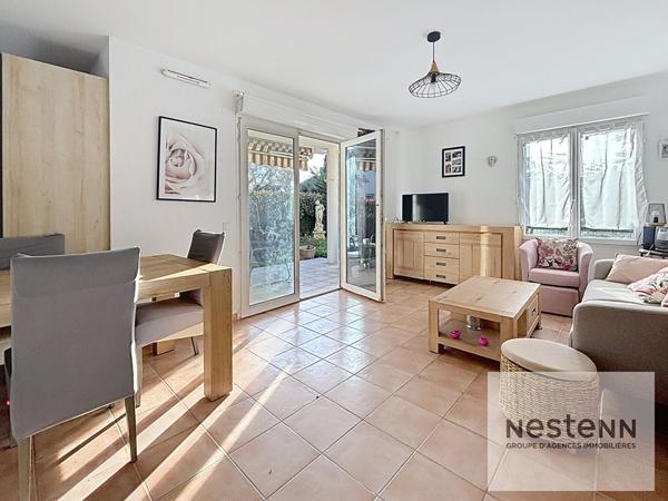 FREJUS - T3 2 chambres appartement lumineux avec jardin privatif au calme parking