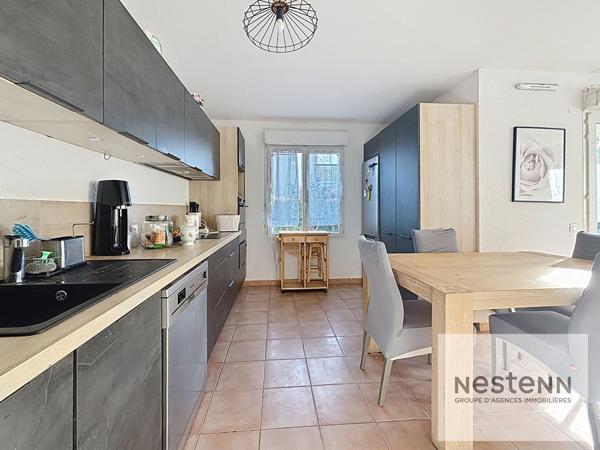 FREJUS - T3 2 chambres appartement lumineux avec jardin privatif au calme parking