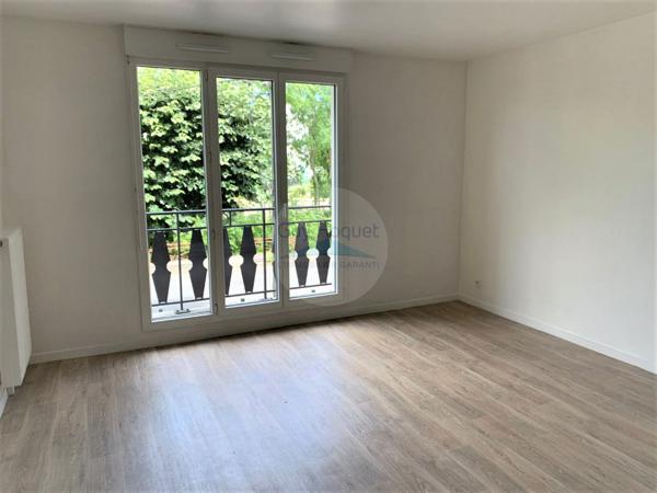 Appartement Montfermeil 1 pièce(s) 28.27 m2
