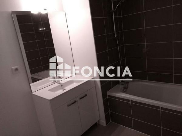 Location Appartement 4 pièces 106.8 m² - 69 RUE DE LA CHAMBRERIE Tours 37100