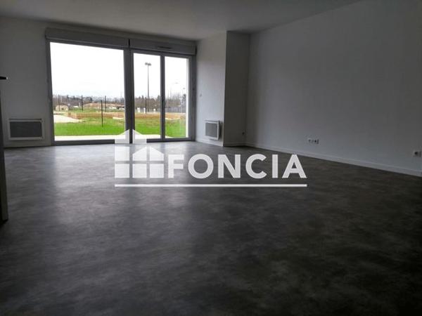 Location Appartement 4 pièces 106.8 m² - 69 RUE DE LA CHAMBRERIE Tours 37100