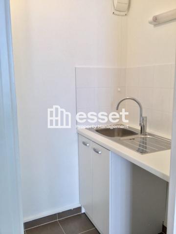 Location Studio 27 m² - Paris 75015