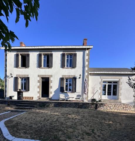 Maison en pierre à rénover