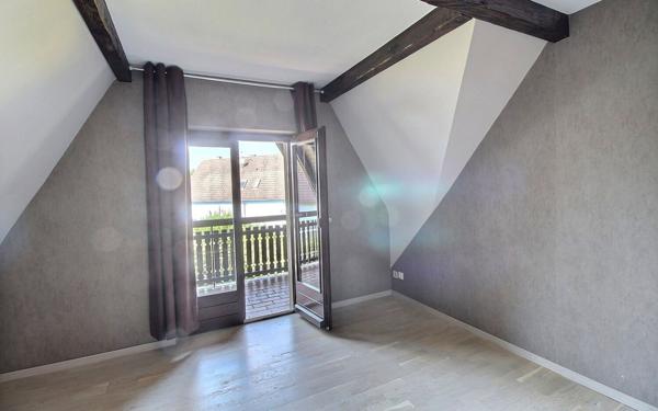 Maison à louer    6 pièces •  Andolsheim
