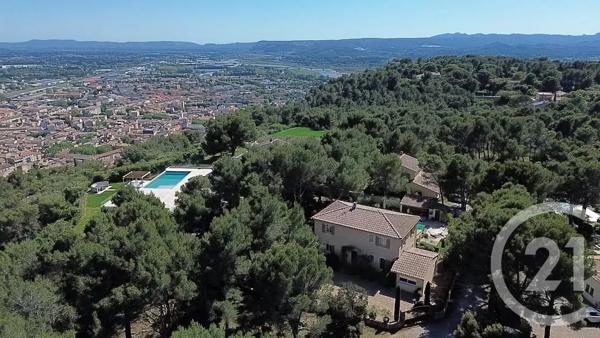 Maison à vendre  7 pièces - 185 m 2   CAVAILLON  - 84