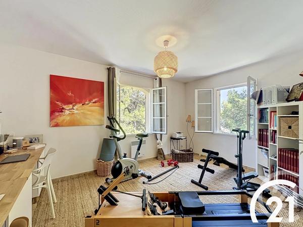 Maison à vendre  7 pièces - 185 m 2   CAVAILLON  - 84