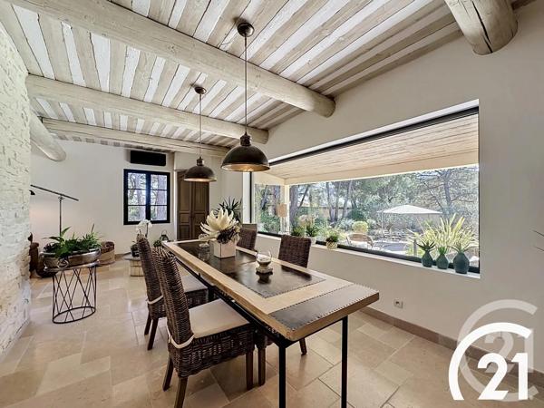 Maison à vendre  7 pièces - 185 m 2   CAVAILLON  - 84