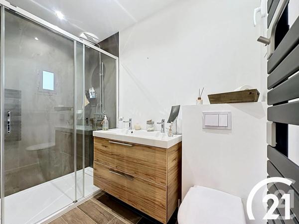Maison à vendre  7 pièces - 185 m 2   CAVAILLON  - 84
