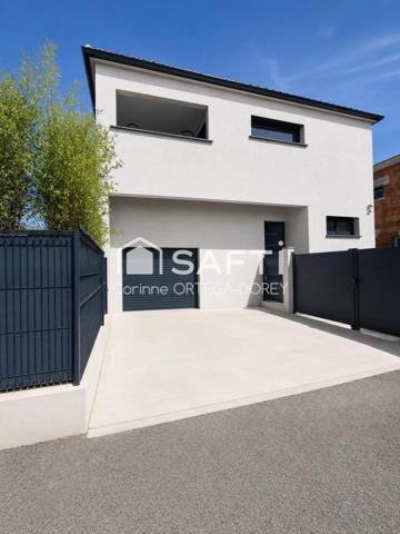 Villa contemporaine 4 Chambres, espace détente, garage et Piscine