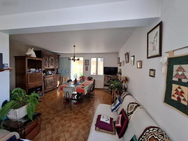 Maison à vendre à Rostrenen dans les Côtes-d'Armor (22110), ref : 22075/MAIS1617