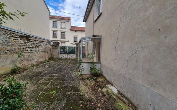 Maison à vendre    6 pièces • 240 m2 Nomeny