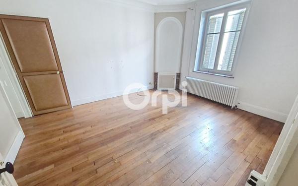 Maison à vendre    6 pièces • 240 m2 Nomeny