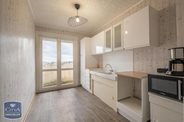 Appartement à louer 4 pièces 77.1m²