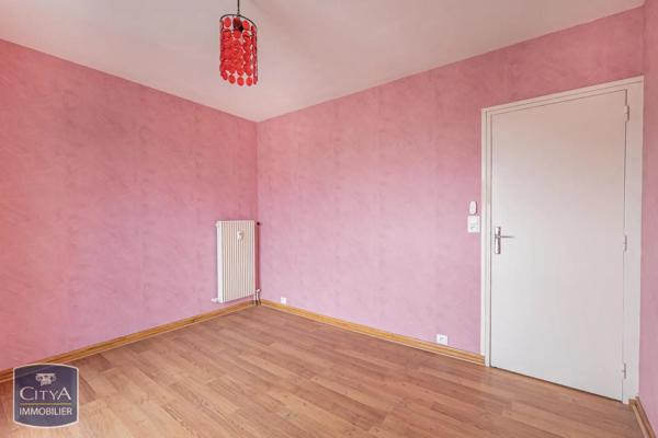Appartement à louer 4 pièces 77.1m²